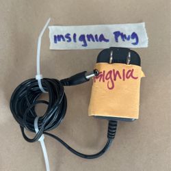 Insignia computer plug adapter