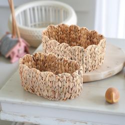 Chunful 2 Pcs Wicker Scalloped Baskets - Rattan Water Hyacinth Baskets for Organizing and Decor Hand Woven for Bedroom, Living Room, Laundry, Nursery 