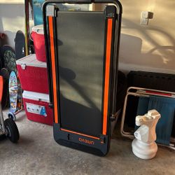Urevo Walking Pad/Treadmill Like New Condition 