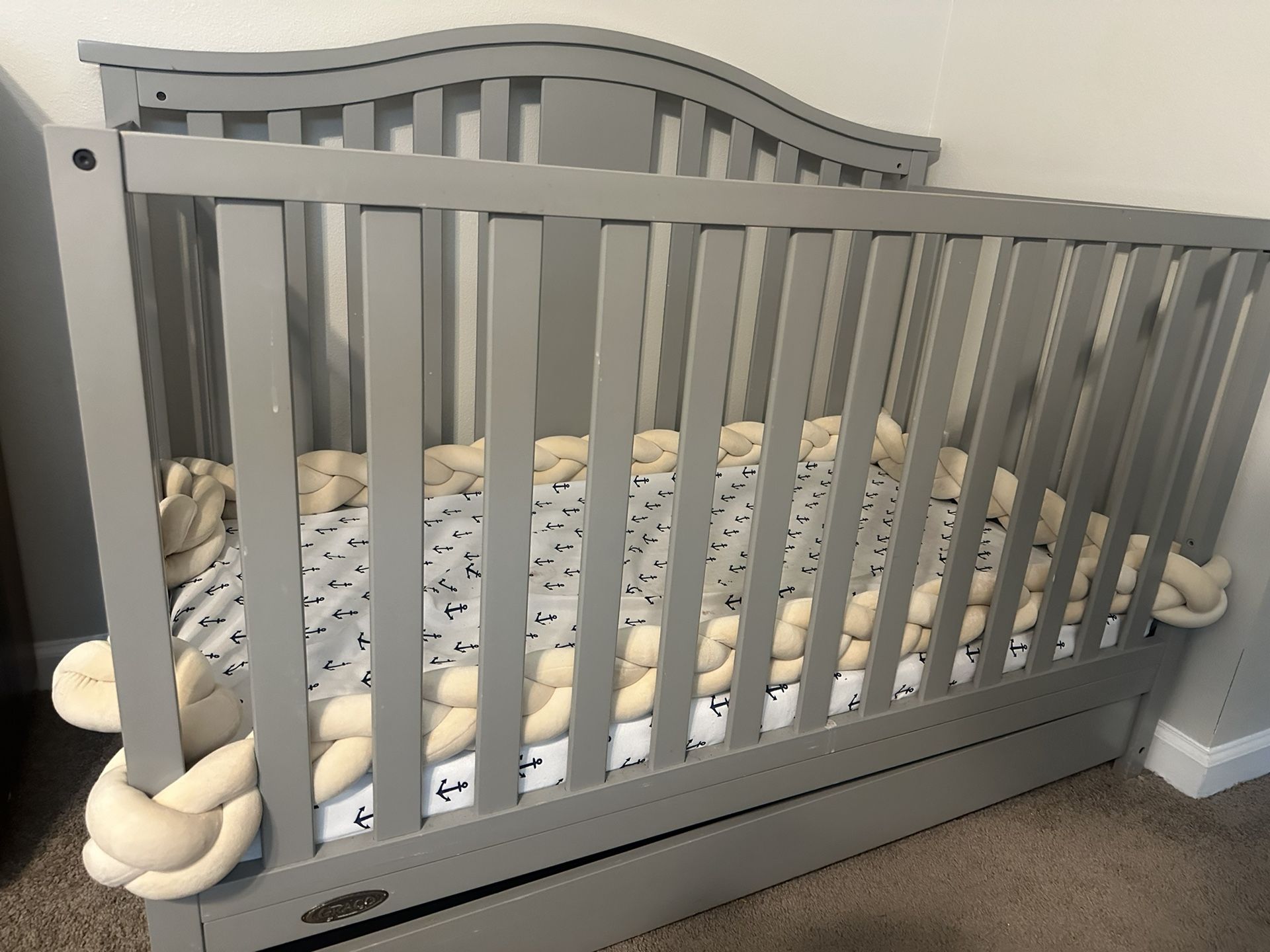 Cuna Para Bebe Con El Colchon (Baby Crib With Mattress)