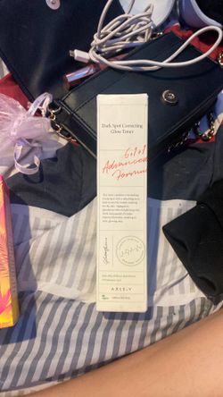 Dark spot correcting glow toner