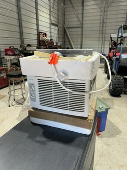 AC Window Unit