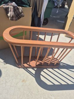 Vintage Mid Century Modern Spindle Style Magazine Rack