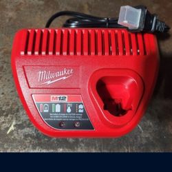 Brand New Milwaukee M12 Charger
