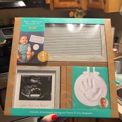 baby’s milestone keepsake set