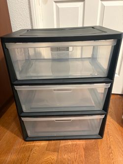 Plastic drawers