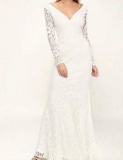 White lace dress