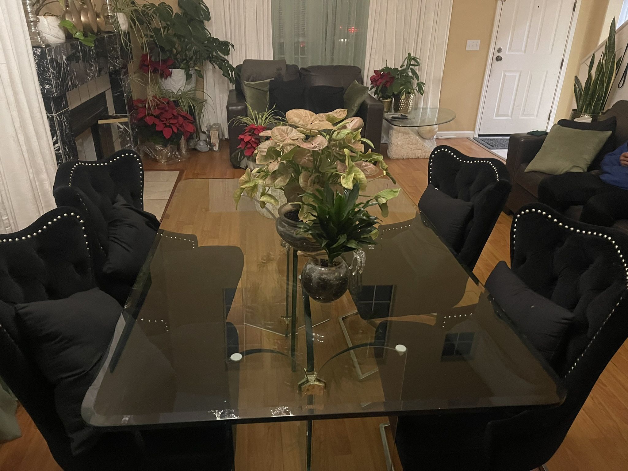 Dinner With 4 Chairs