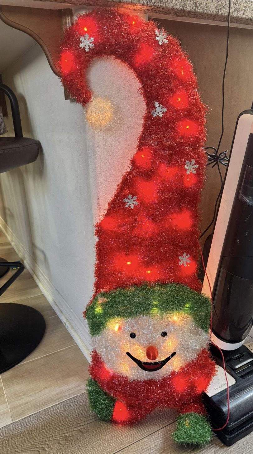 39” Northlight Lighted Sisal Snowman Face Christmas Yard Art Decoration