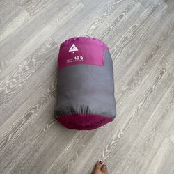 Adult/Youth Sleeping Bag (Fuscia)
