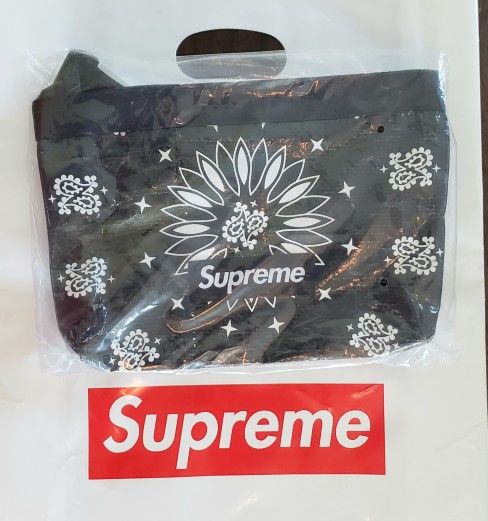 Supreme Bandana Tarp Side Bag Black