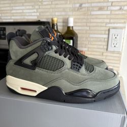 Jordan 4 Undefeated Sz9.5 