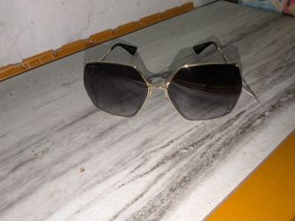Gucci glasses