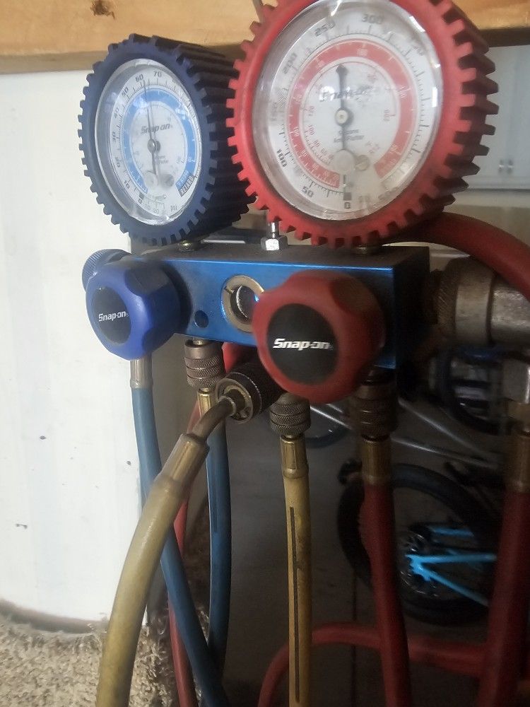 Snap Om A/c Gauges