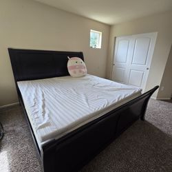 King Size Sleigh Bed With Mattress 