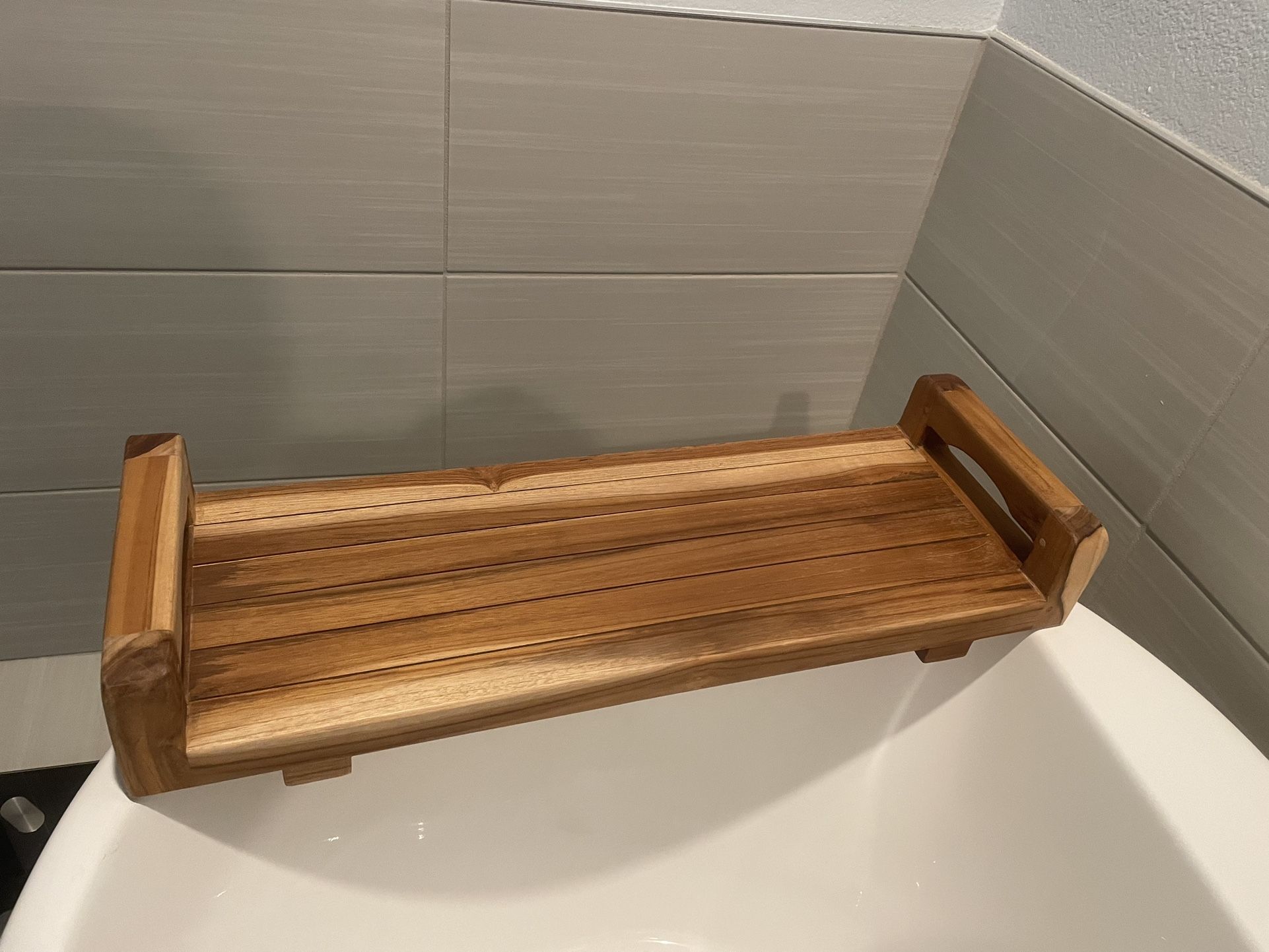 Bathtub tray