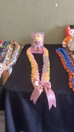 Checkmate Labubu And Graduation Lei