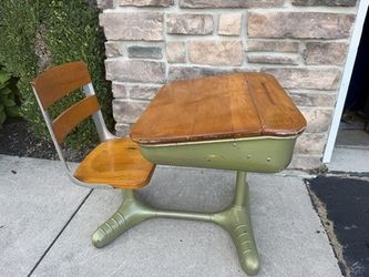 Vintage Wood Metal School Desk Attached Chair Lift Top Local Pickup, Findlay OH