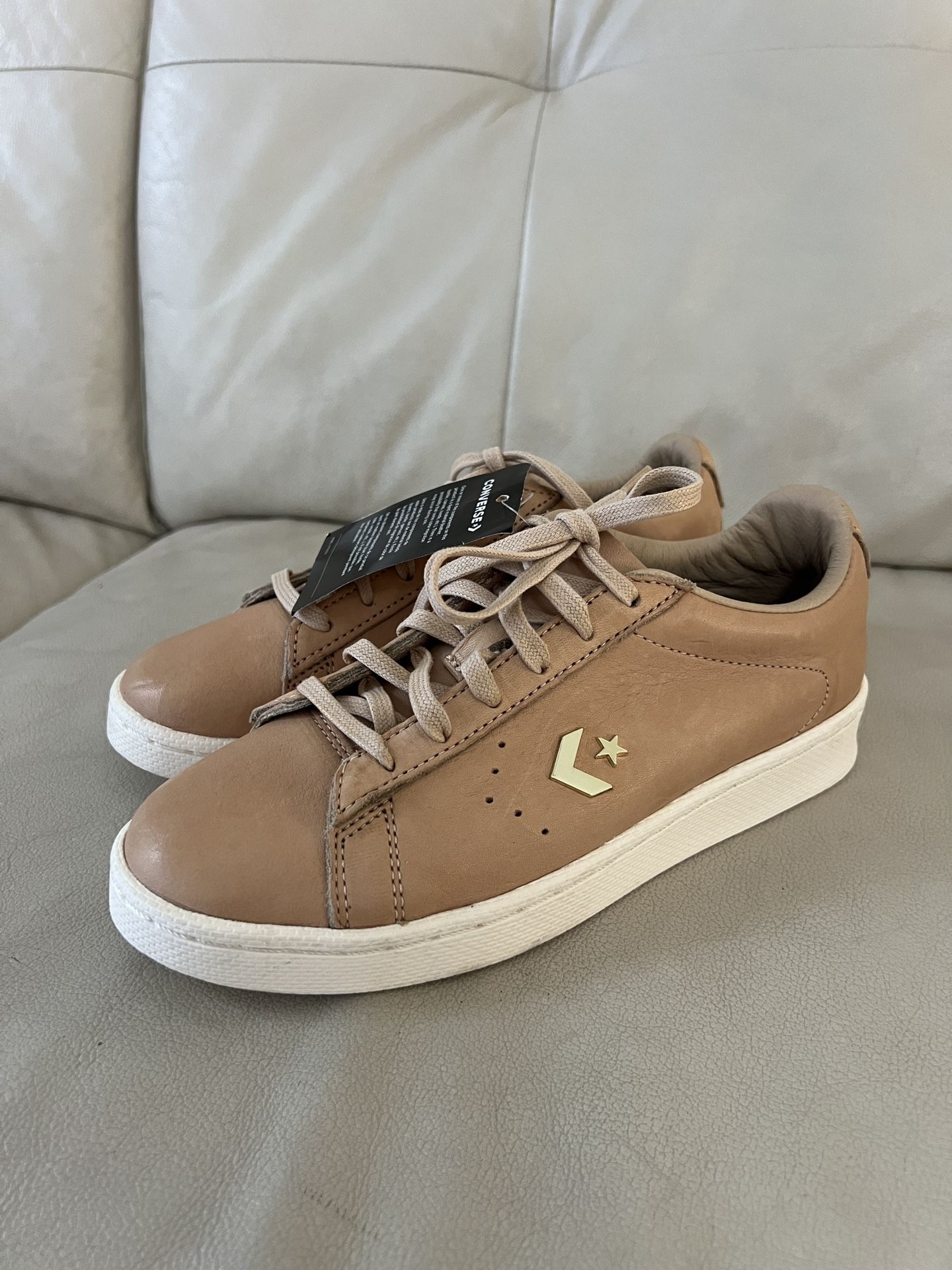 Converse Horween Leather Co. x Pro Size Men’s 4,5, Women 6