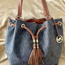 Authentic Michael Kors MK logo large tote/purse