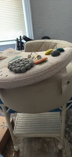 Baby Seat with Activity Top