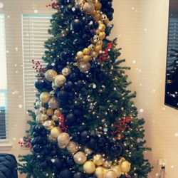 Pre Lit 9ft Christmas Tree