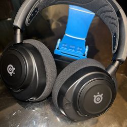 Arctis Nova 7 Wireless Gaming Headset