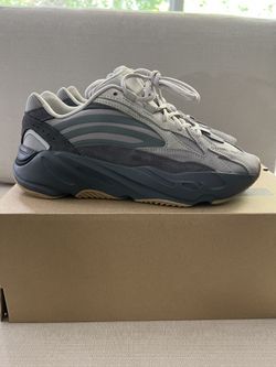 Yeezy Boost 700 V2