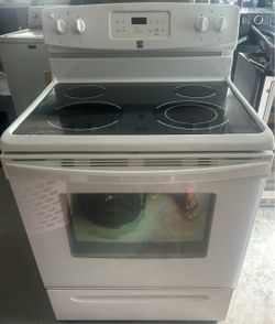 Kenmore White Ceramic Range