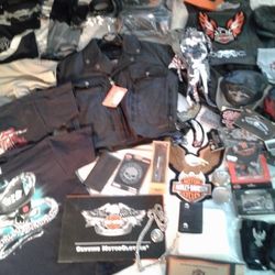 HARLEY DAVIDSON CLOTHING AND ACCESSORIES $400.00FOR ALL
