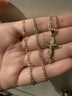 14kt Gold women’s Necklace