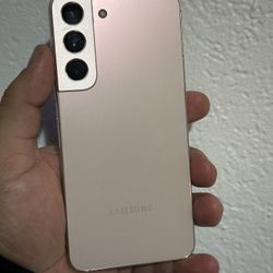 Galaxy S22 128gb Pink Color Unlocked For All Carrier Minor Crack Top Right Corner