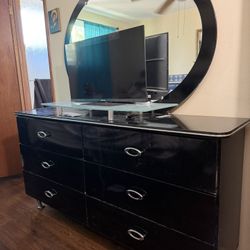 Modern Black Dresser w/ Mirror Glass Top & 2 Night Stands