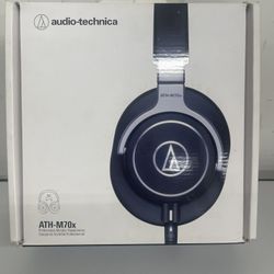 AUDIO -TECHNICA ATH-M70x In Original Box Working Great And Great Condition.