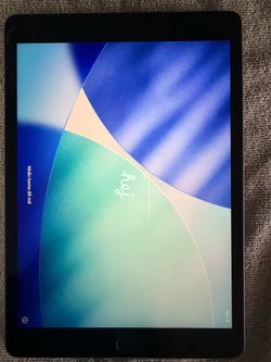 Apple iPad 128GB 6th Gen