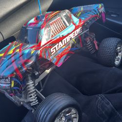 Stampede traxxas 2wd Brushed