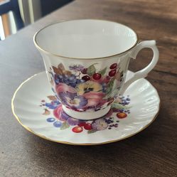 Vintage Crown Trent Fine Bone China Teacup Saucer Set England Cup Fruits Floral 