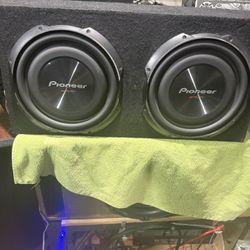 Pioneer 12’s Shallow Mount Sealed Box