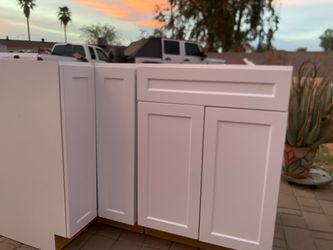 Lazy Susan and kitchen cabinets