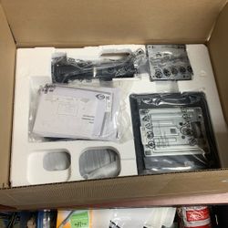 Samsung Essential Monitor S4 