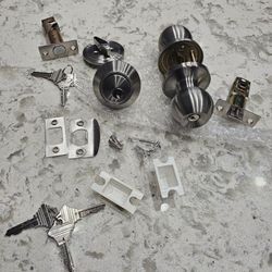 New Combo Door Lock In Brushed Nickel With 6 Keys