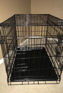 Small dog kennel! Perfect for puppies or smaller dogs! $30!