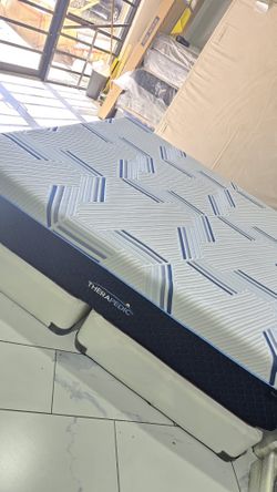 King Sizes Mattress And Box Spring 