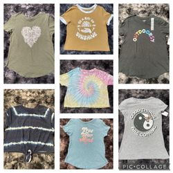 Lot Of Juniors/Womens’s Spring Tops 