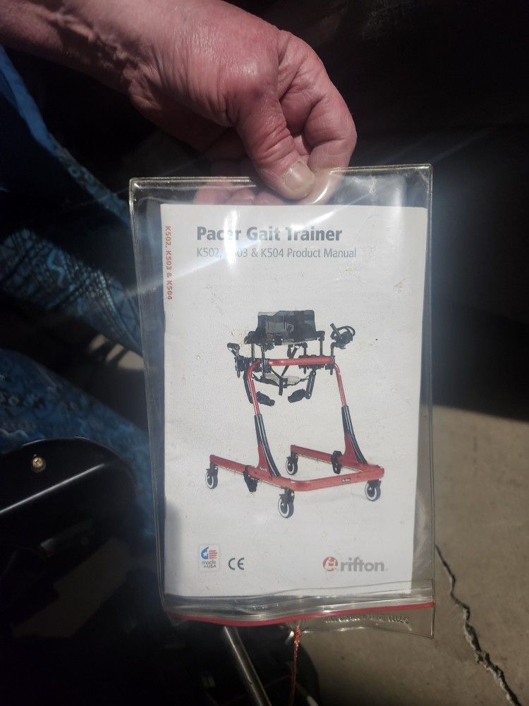 RIFTON PACER LARGE GAIT TRAINER WALKER 503