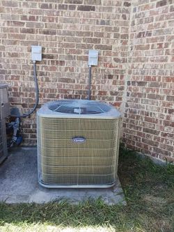 Carrier Outdoor AC Condenser Unit
