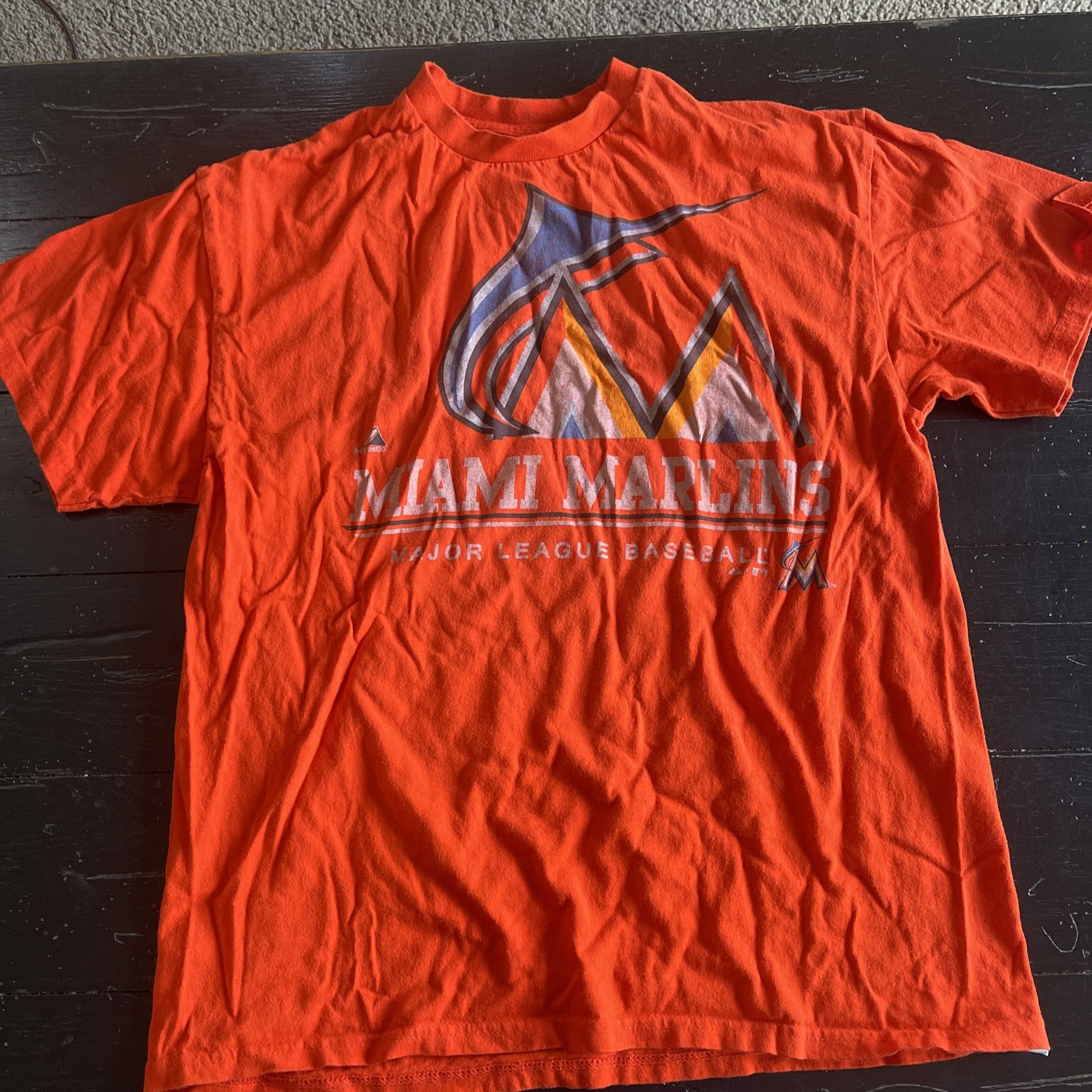 Miami Marlins Large Shirt