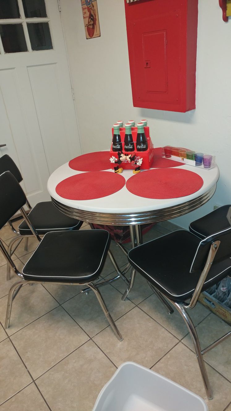 Table and 4 chair set