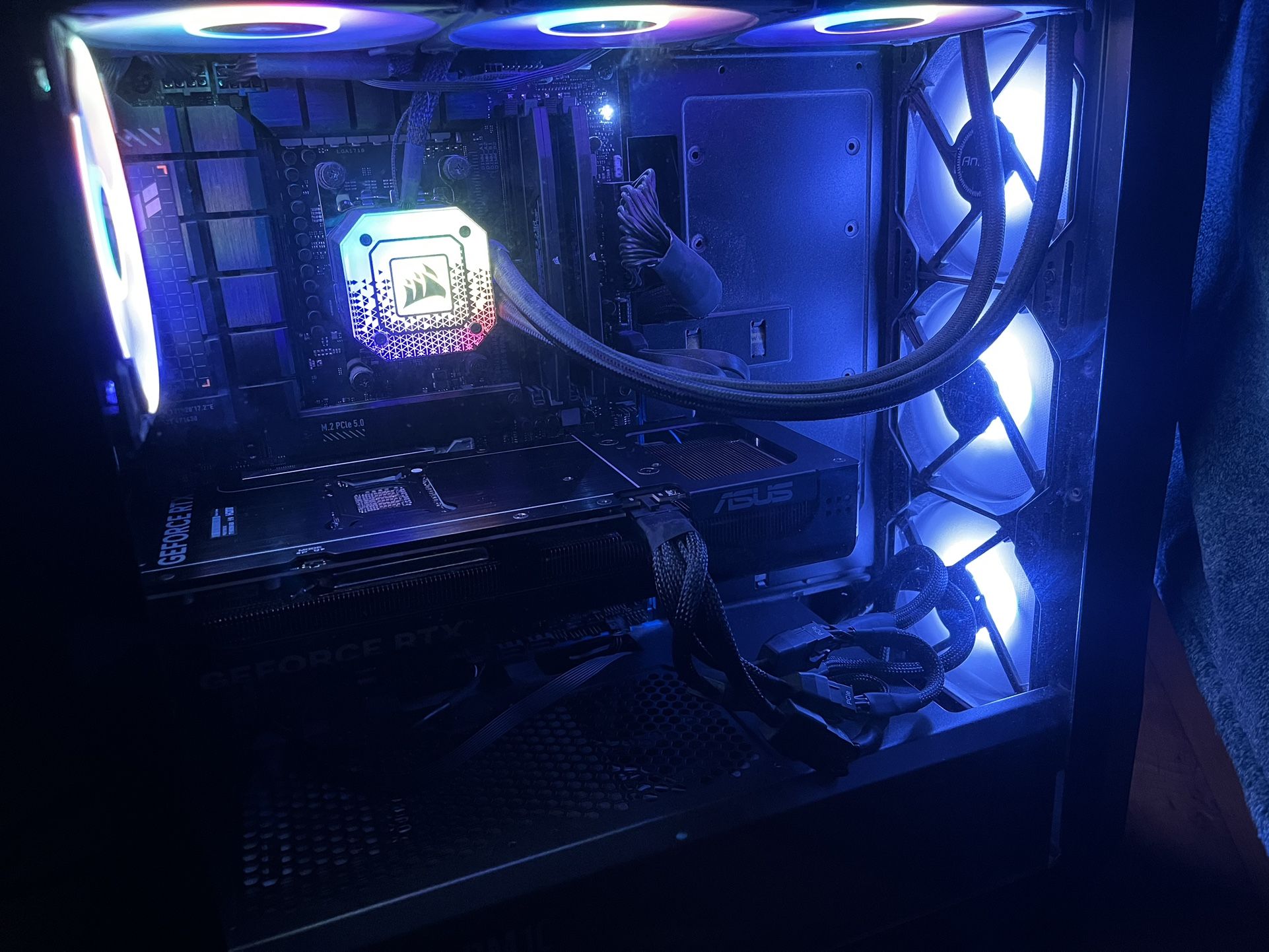 RTX 5080 + 7800x3d Gaming PC Desktop