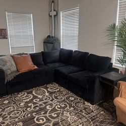 Black sectional with pullout